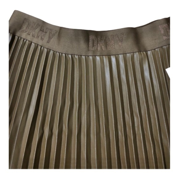 DKNY olive Faux leather accordian Pleats logo waistband Mini Skirt‎ size XL new - Picture 4 of 15